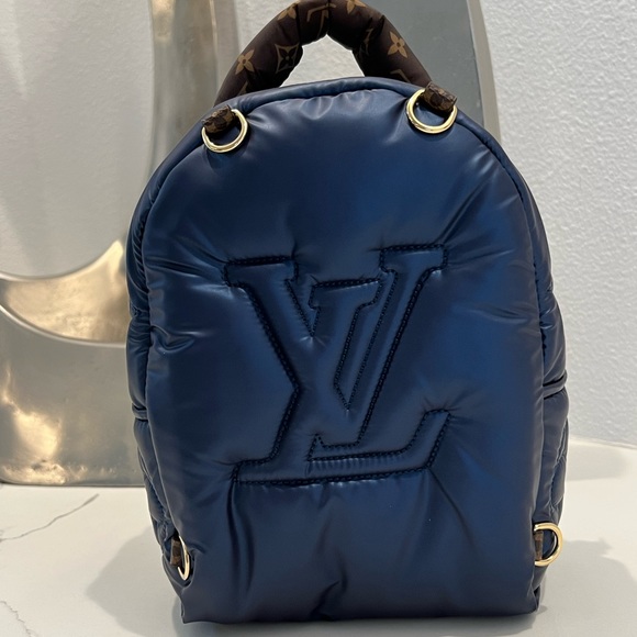 Pillow collection Louis Vuitton Palm Spring Mini Backpack. Blue fabric ➕ canvas - Picture 3 of 8